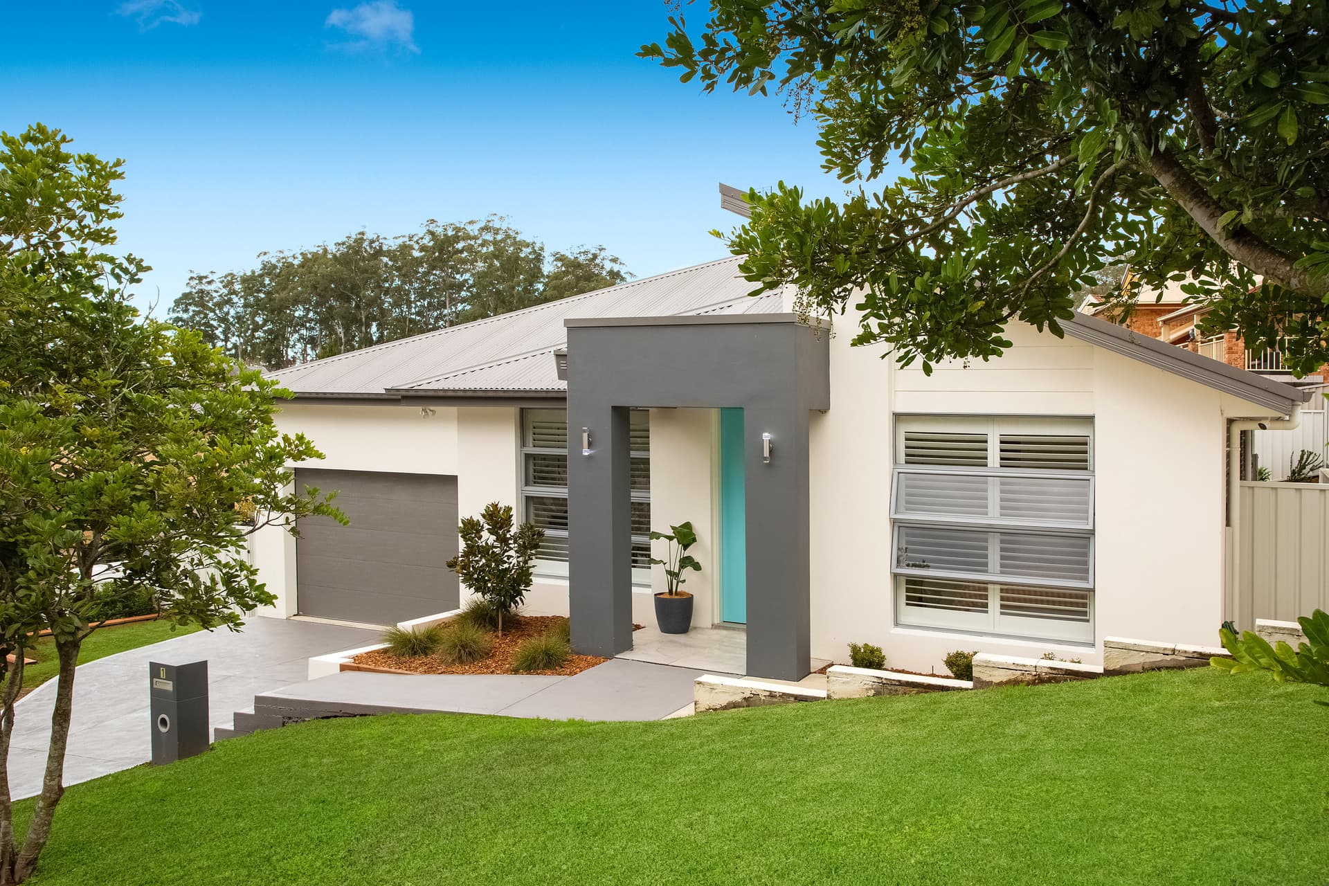 1 Hillgrove Close, Ourimbah, Ourimbah - Image 1