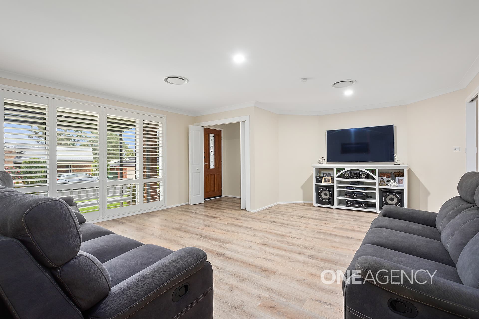 18 Scarborough Circuit, Albion Park, Albion Park - Thumbnail 5