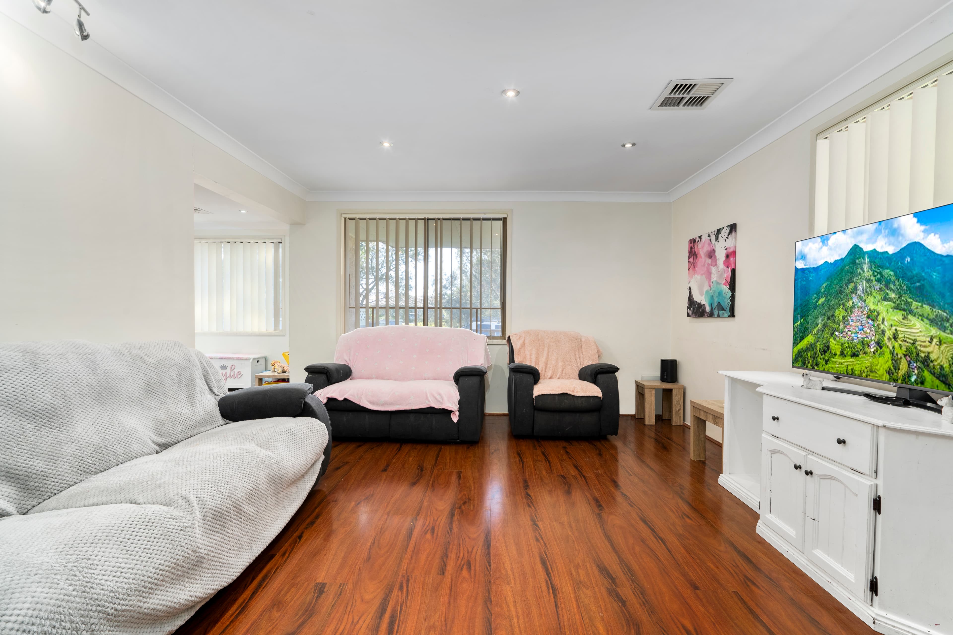 1 Peppercorn Place, Horningsea Park, Horningsea Park - Thumbnail 2