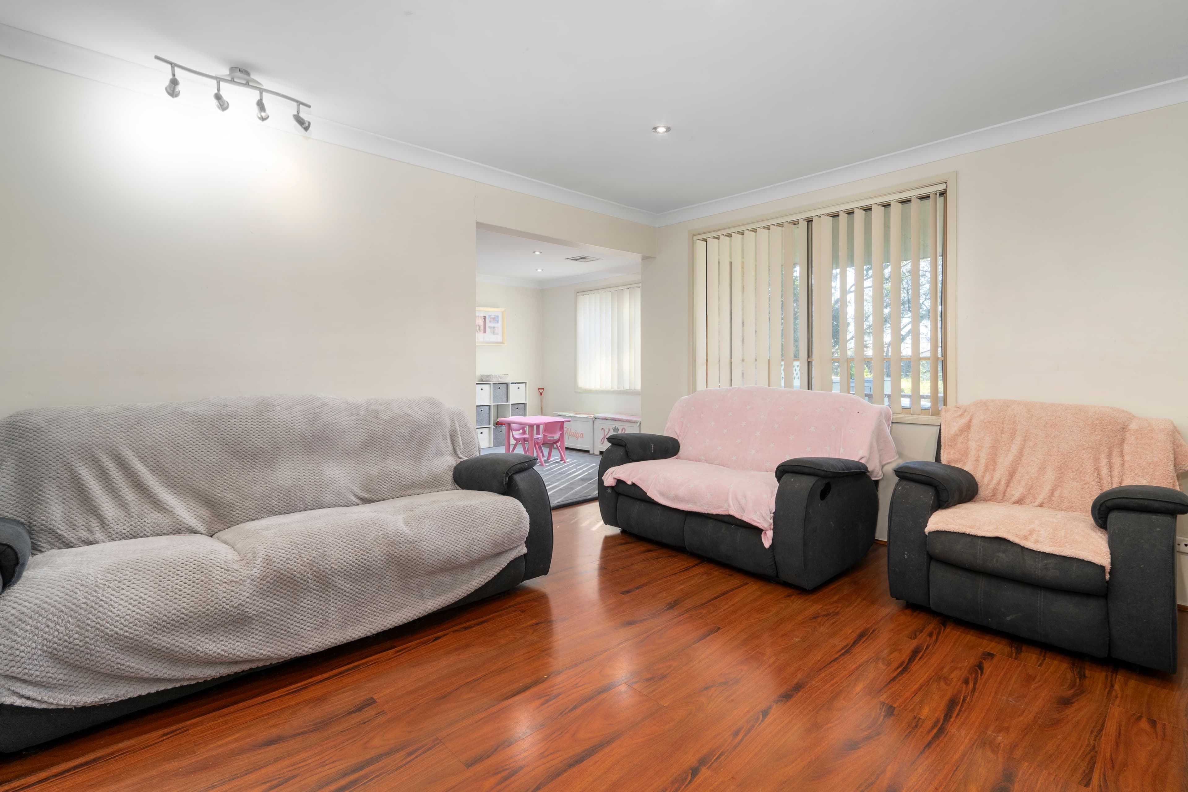 1 Peppercorn Place, Horningsea Park, Horningsea Park - Thumbnail 3