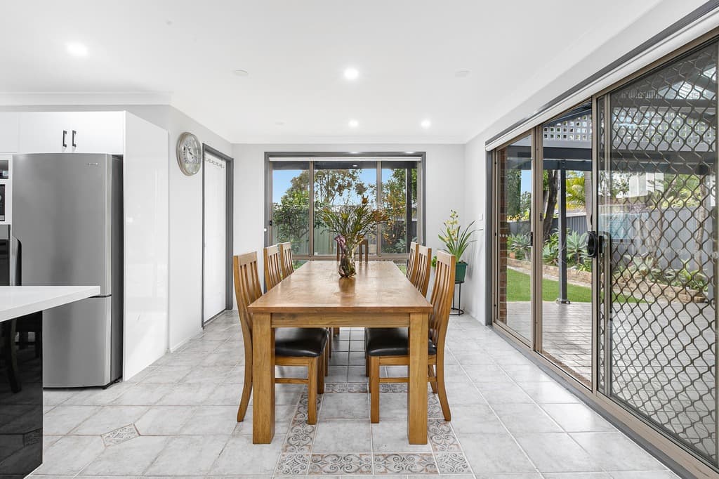 2 Blackman Crescent, Horningsea Park, Horningsea Park - Thumbnail 2