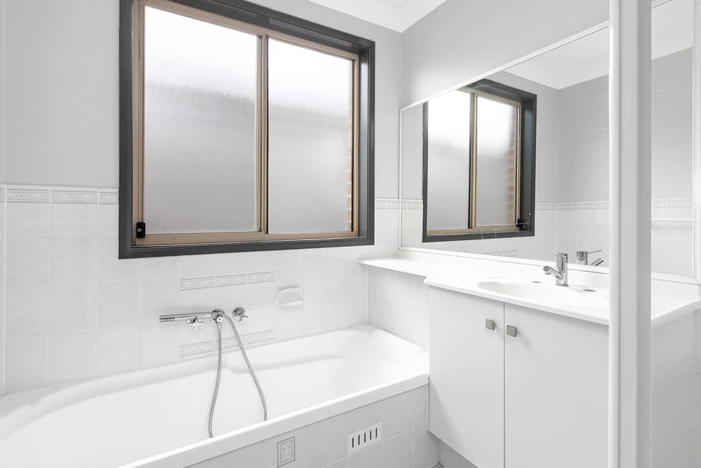2 Blackman Crescent, Horningsea Park, Horningsea Park - Thumbnail 7