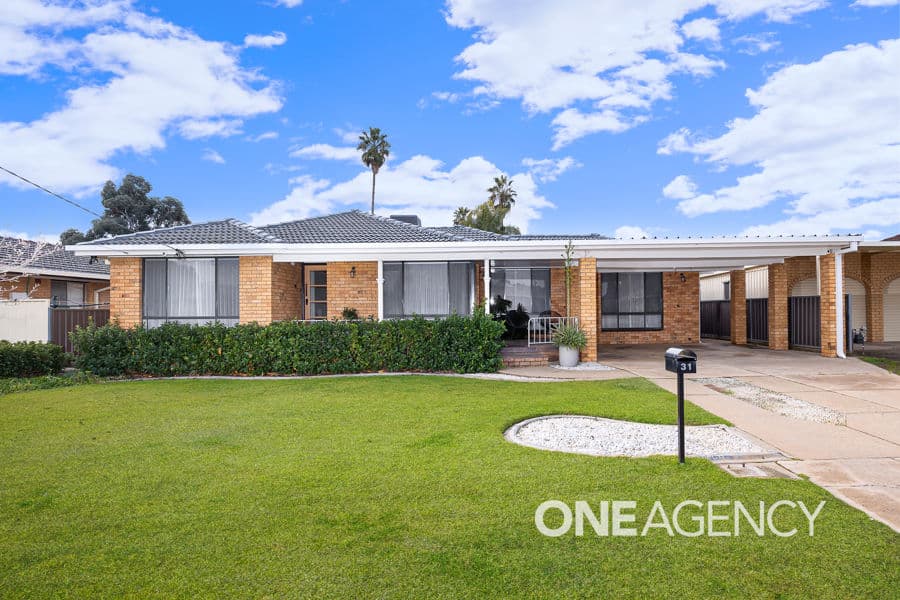 31 GENEVA Crescent, Lake Albert, Lake Albert - Image 1