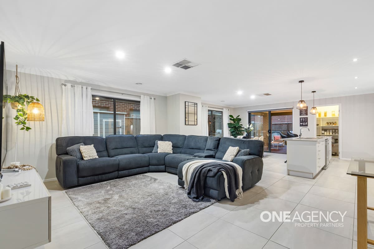 18 Pastille Road, Manor Lakes, Manor Lakes - Thumbnail 4