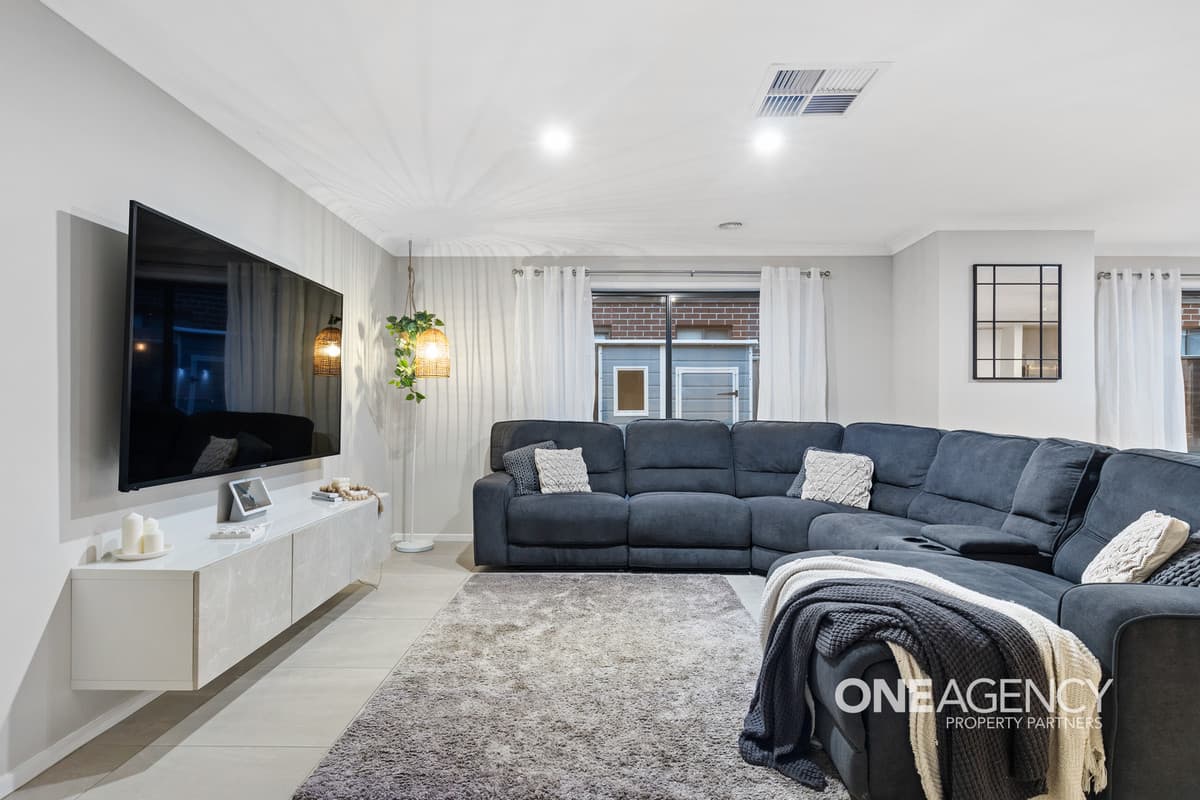 18 Pastille Road, Manor Lakes, Manor Lakes - Thumbnail 5