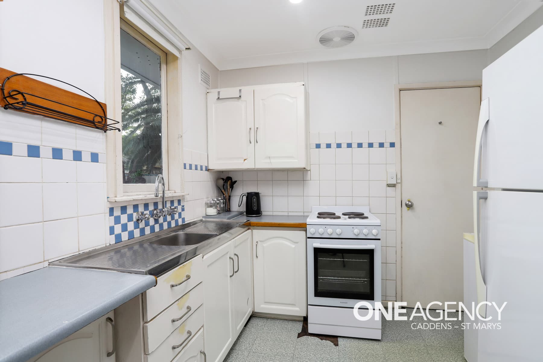 24 Magellan Avenue, Lethbridge Park, Lethbridge Park - Thumbnail 2