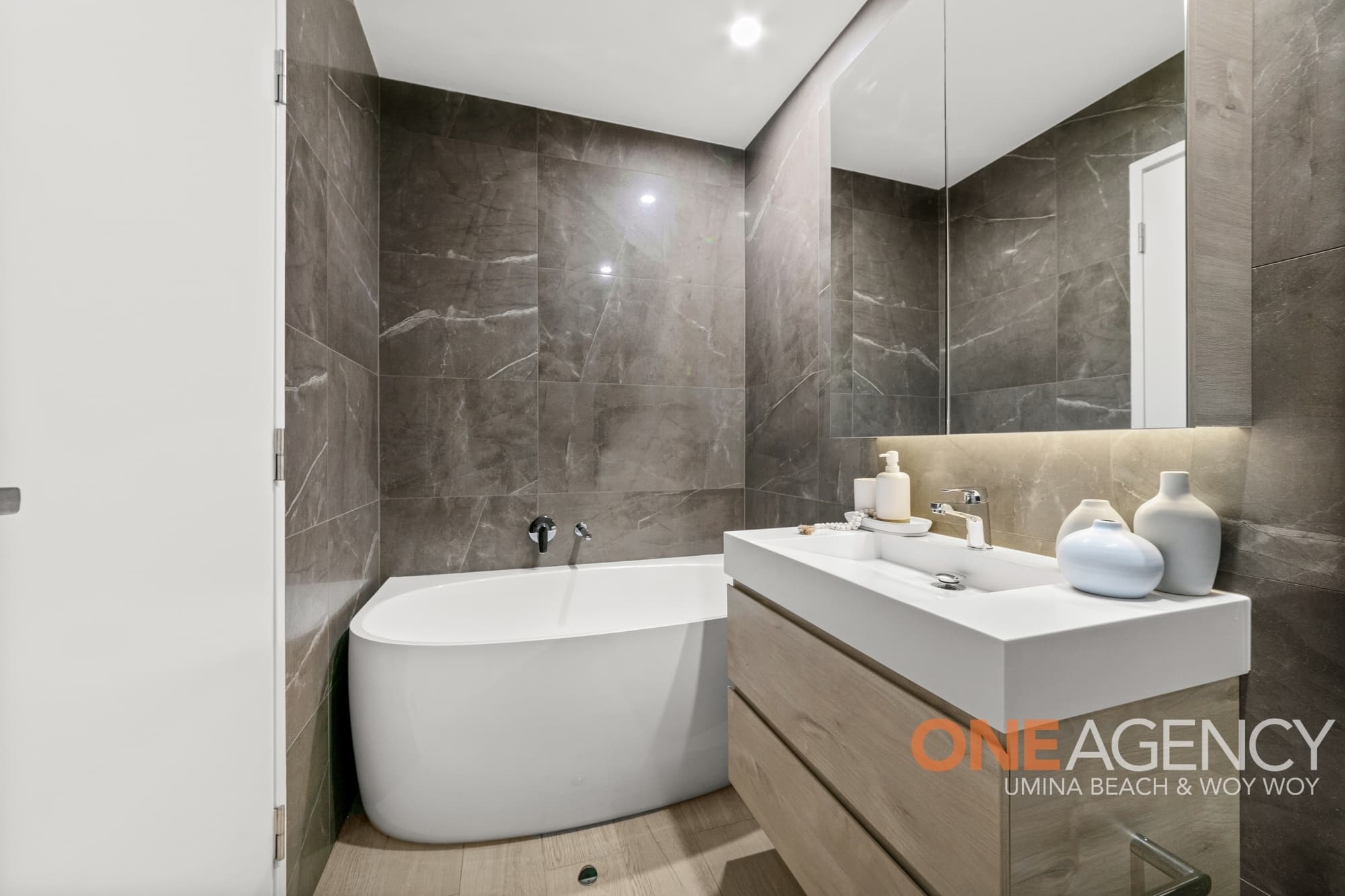 306/8 Kendall Street, Gosford, Gosford - Thumbnail 3