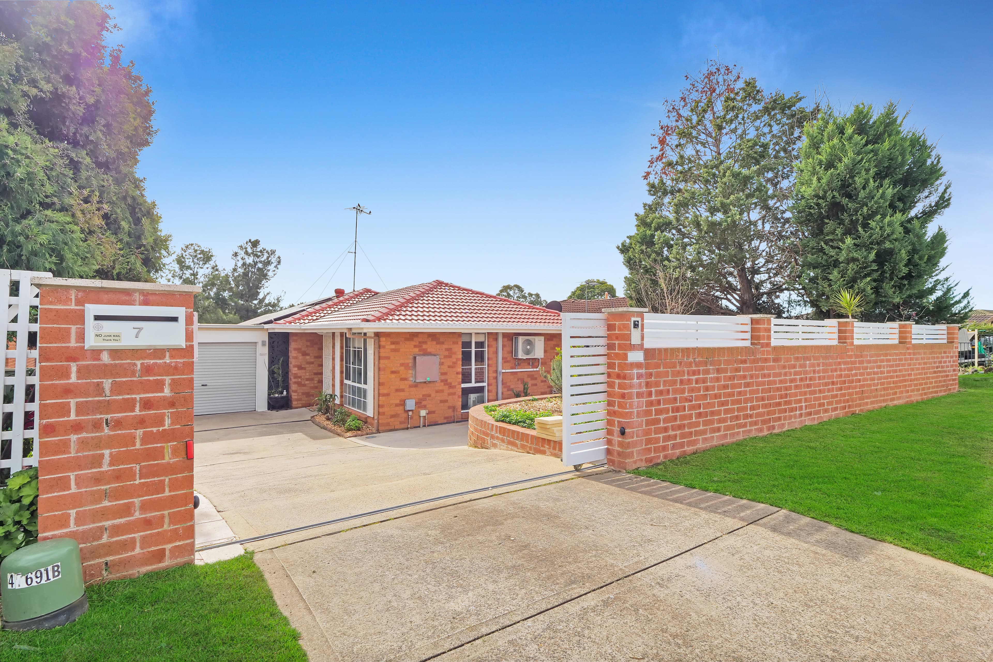 7 Lodestone Place, Eagle Vale, Eagle Vale - Thumbnail 2
