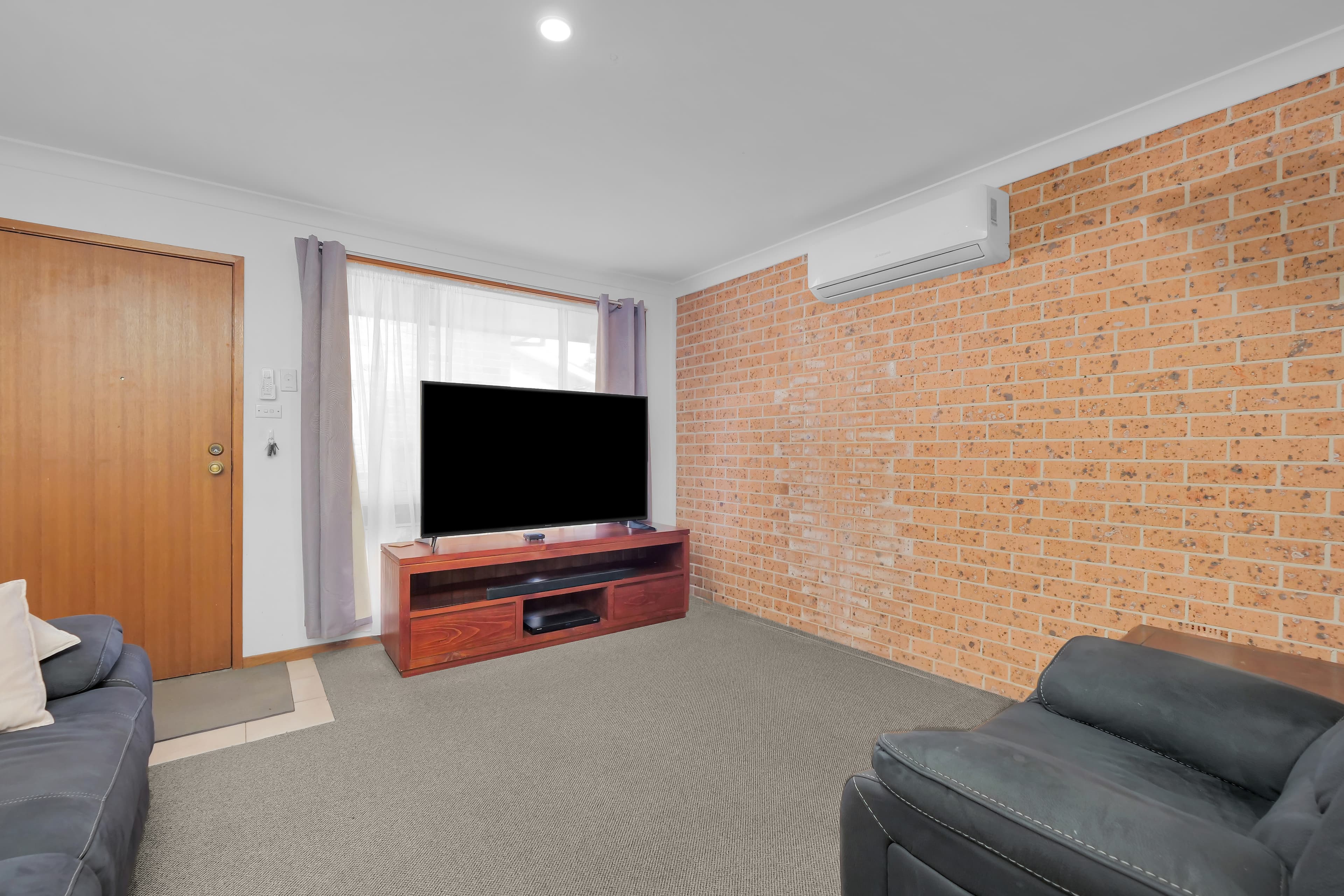 4/2-4 Angle Road, Leumeah, Leumeah - Thumbnail 2