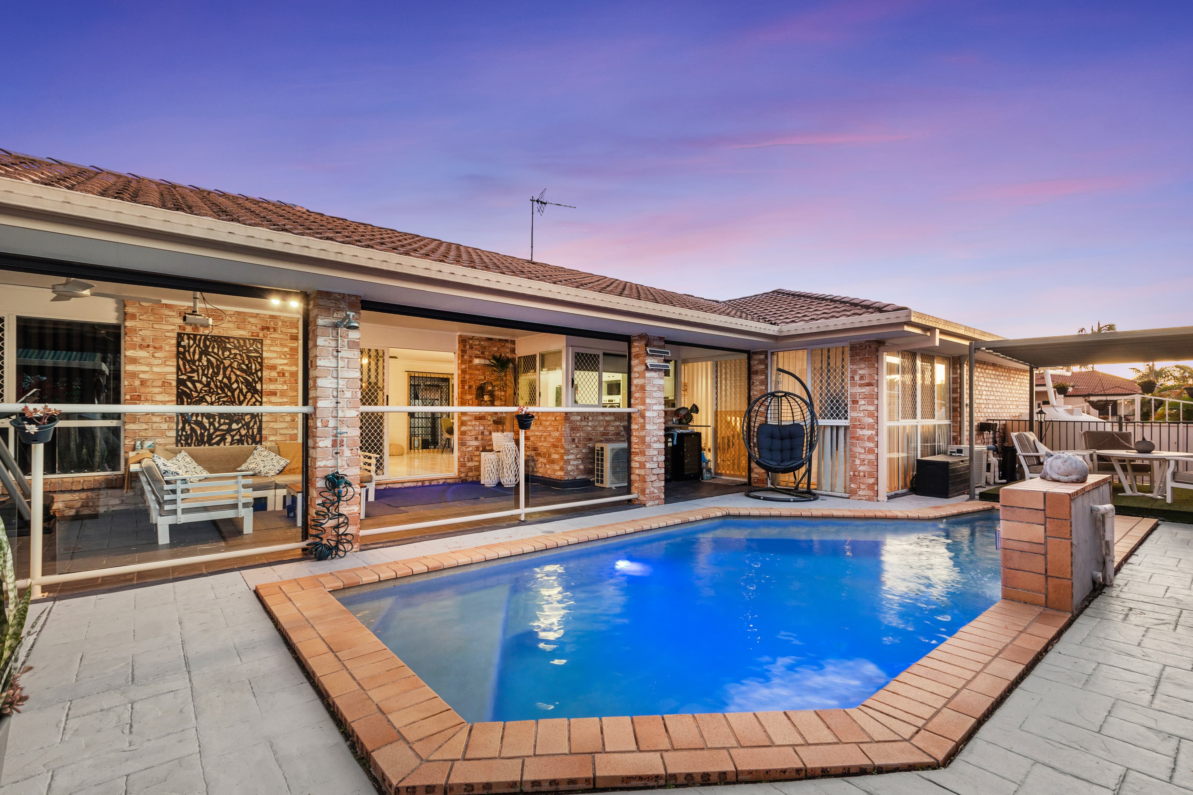 6 Treetop Court, Burleigh Waters, Burleigh Waters - Thumbnail 2