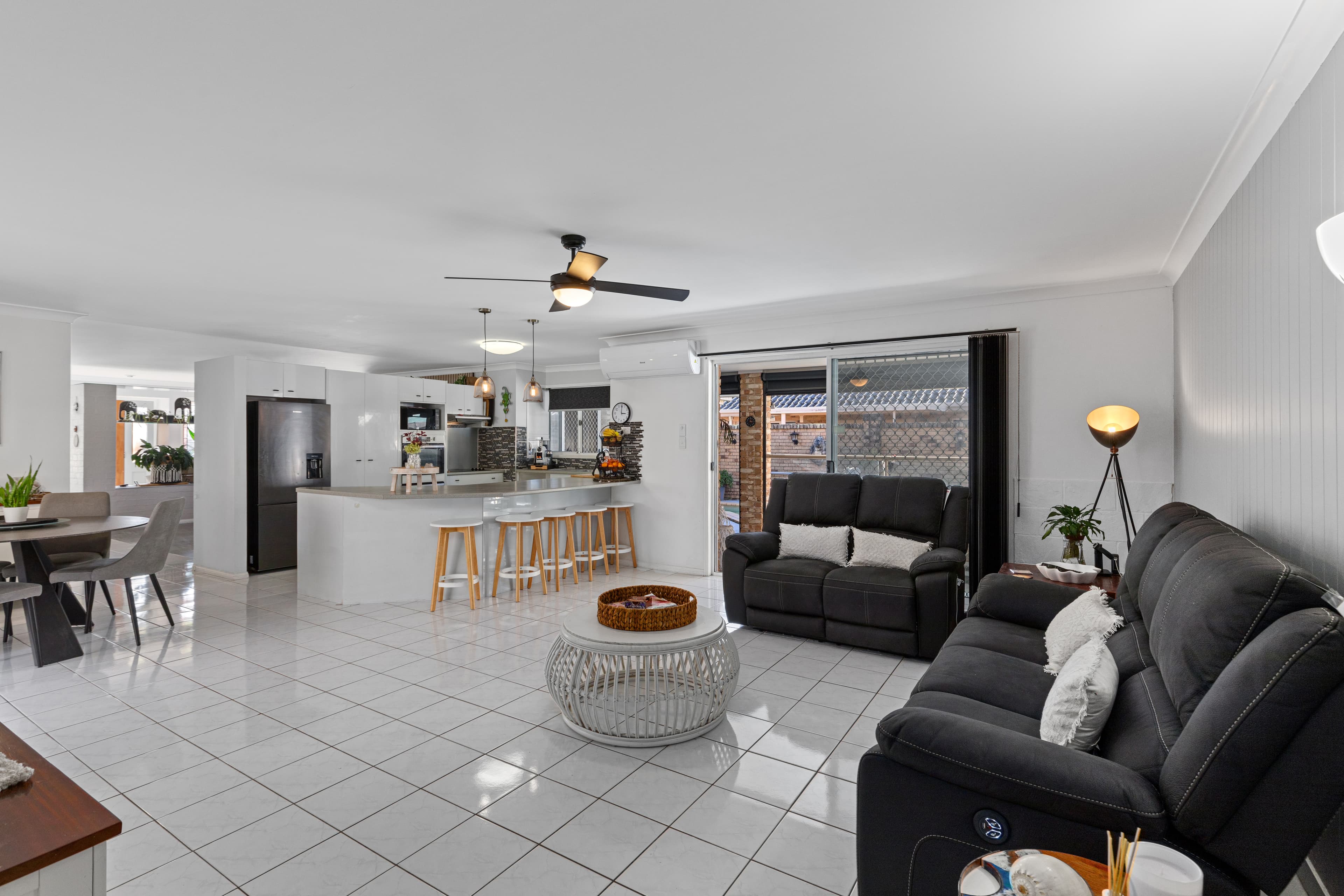 6 Treetop Court, Burleigh Waters, Burleigh Waters - Thumbnail 4