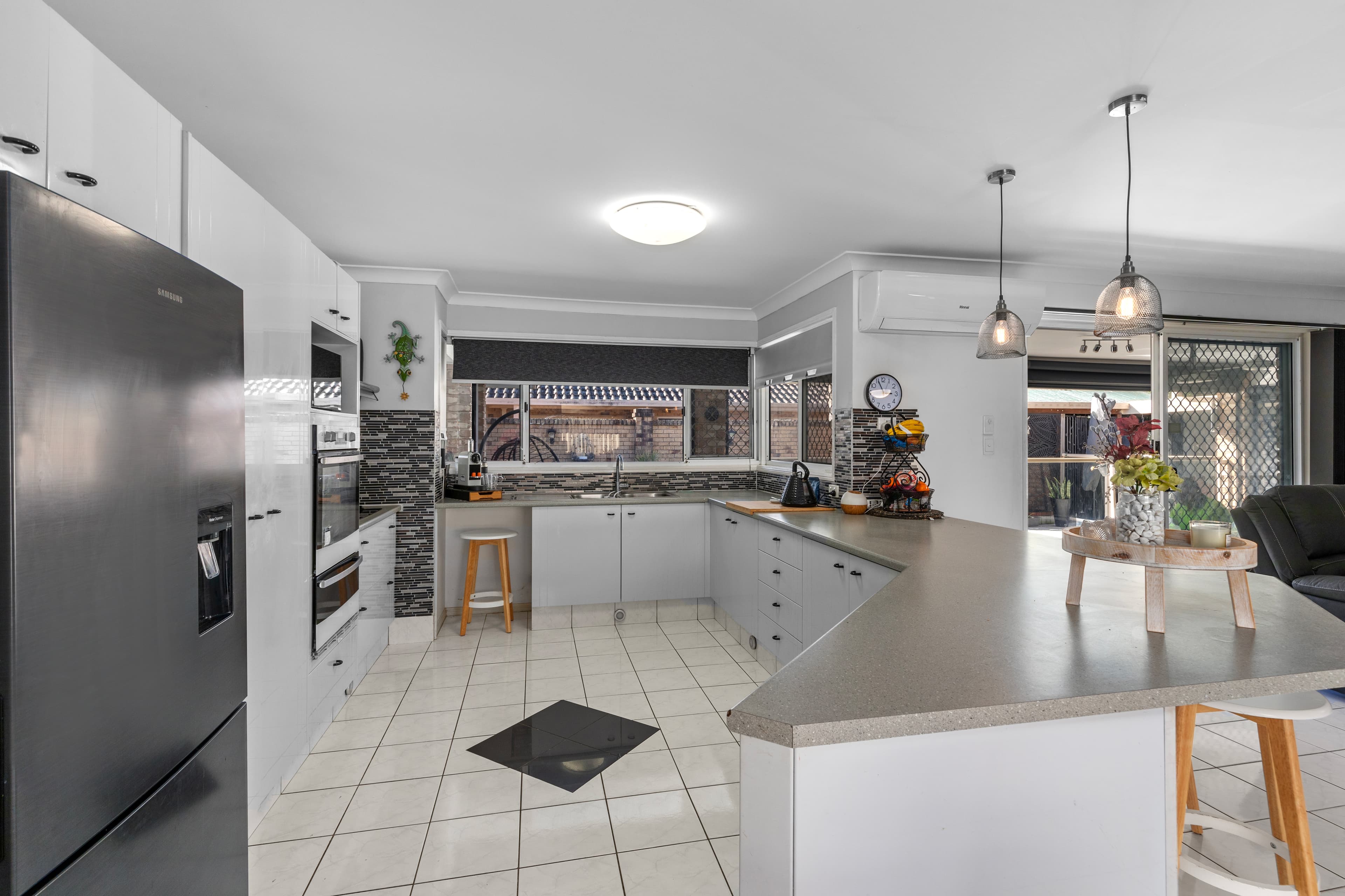 6 Treetop Court, Burleigh Waters, Burleigh Waters - Thumbnail 5