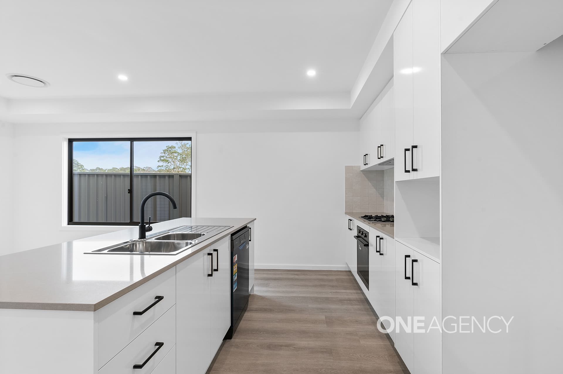 10 Wedgetail Street, Badagarang, Badagarang - Thumbnail 2