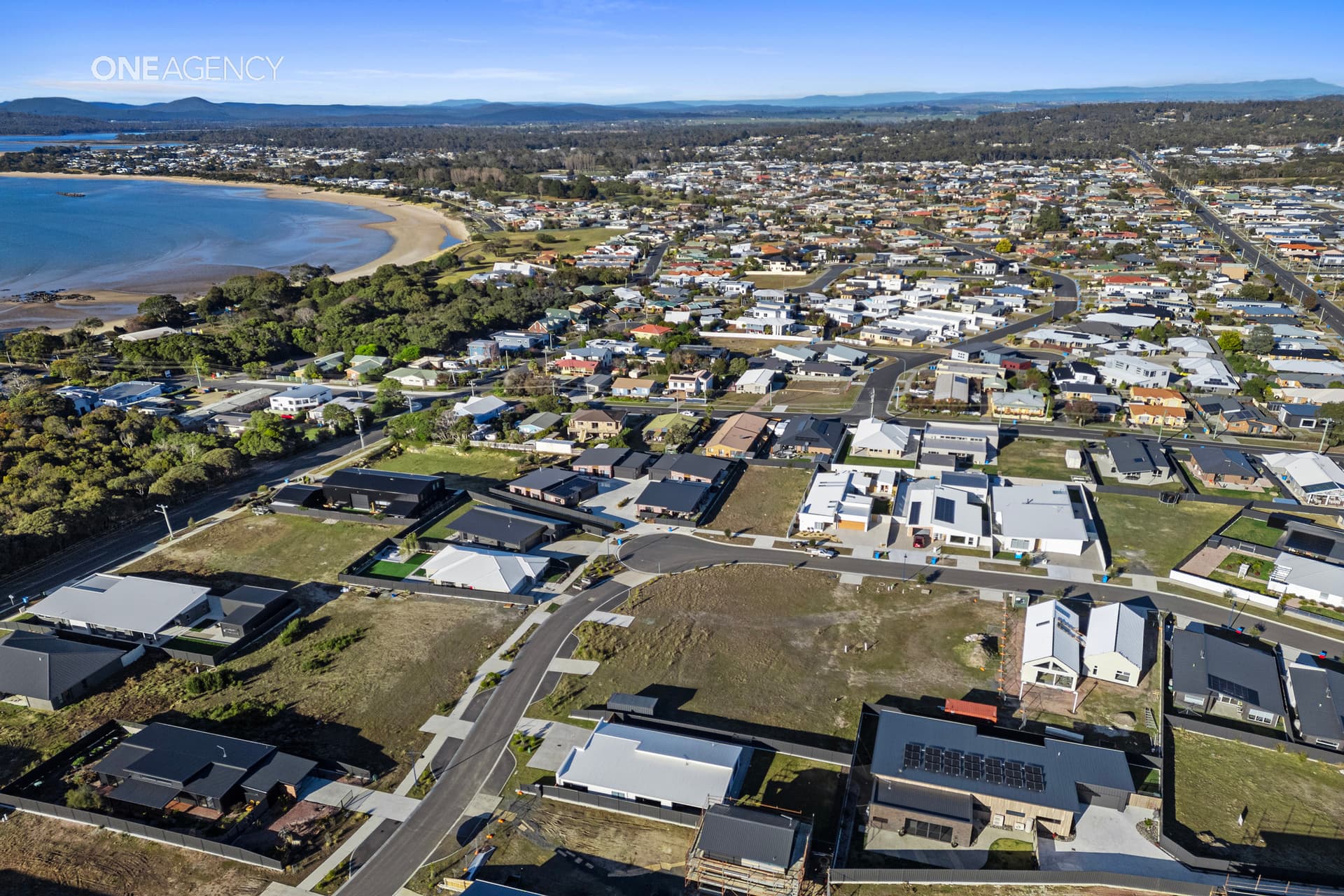 1 Opal Mews, Hawley Beach, Hawley Beach - Thumbnail 4
