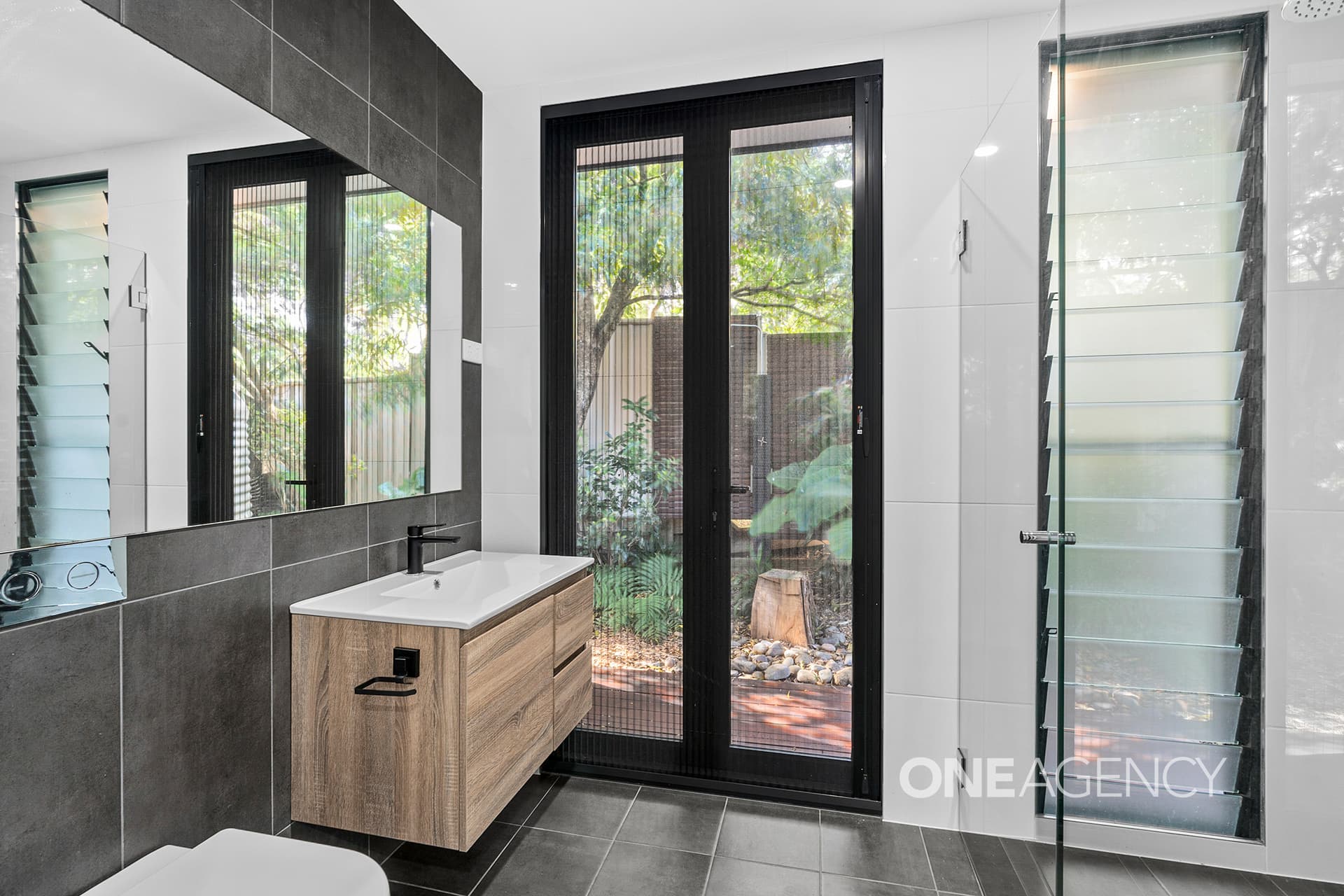 15 Fisher Street, Wrights Beach, Wrights Beach - Thumbnail 5