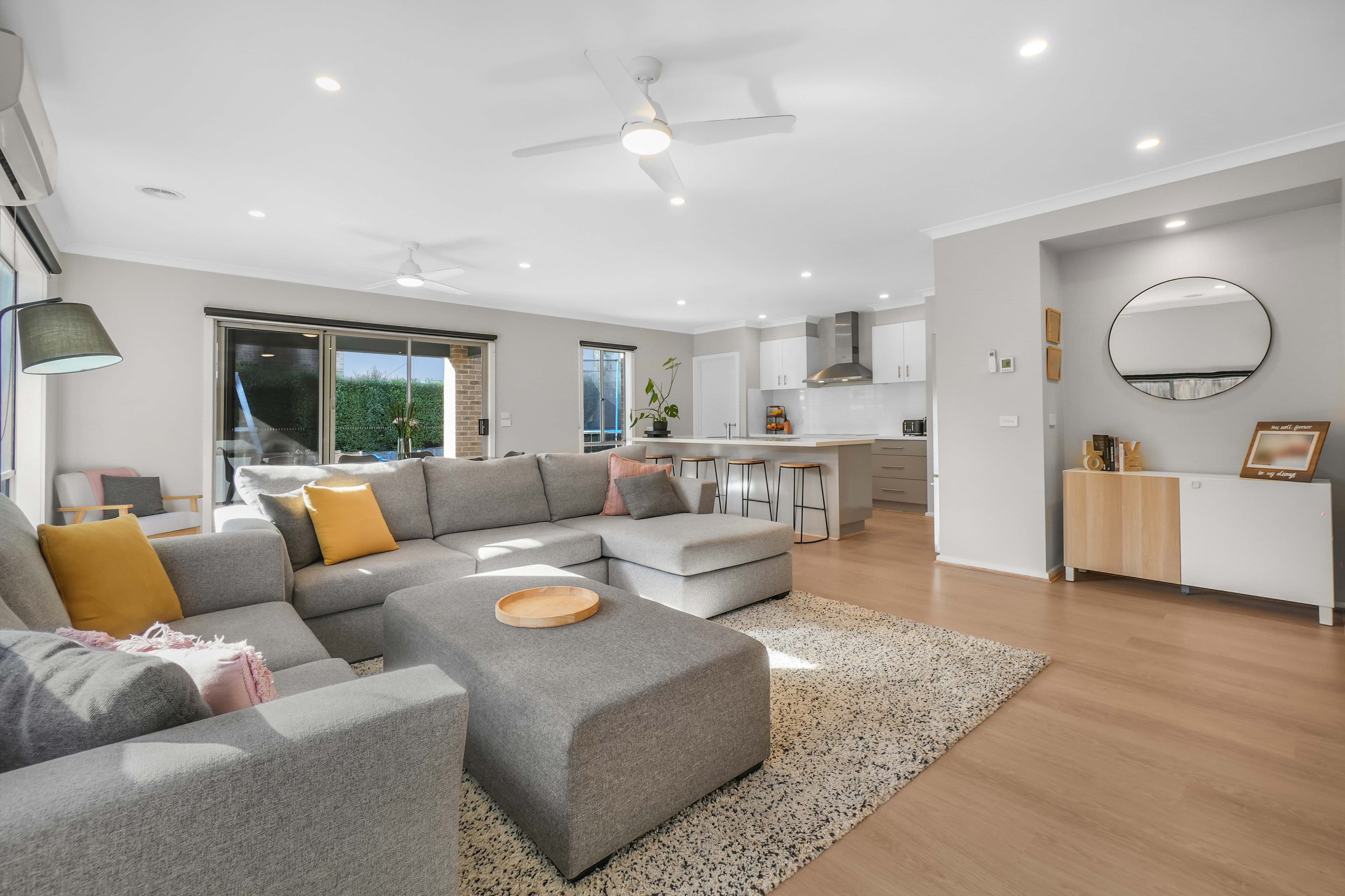 35 Meadowbrook Crescent, Warragul, Warragul - Image 1