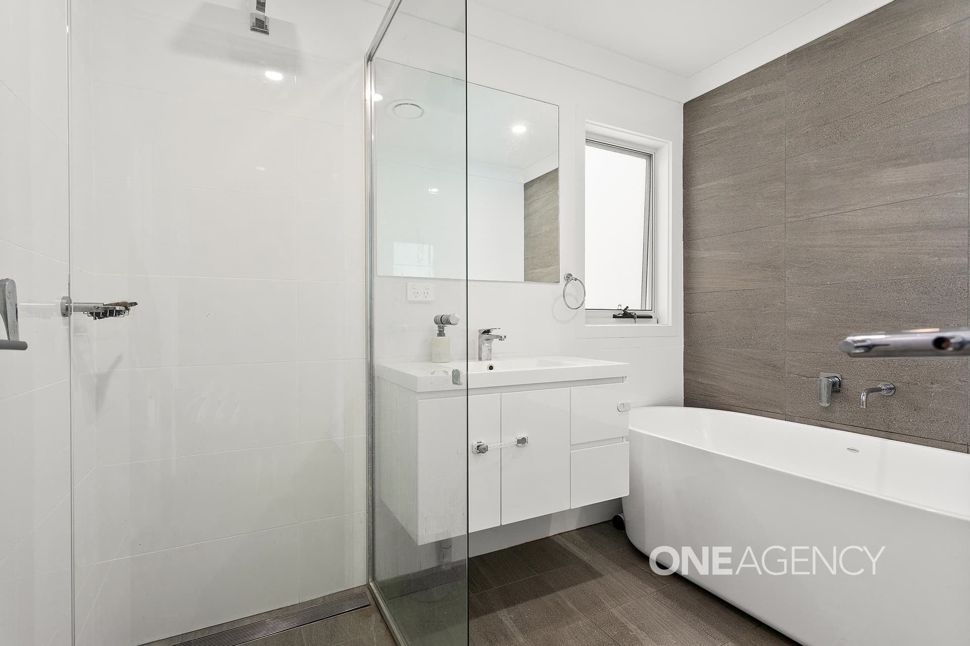 9A Upland Chase, Albion Park, Albion Park - Thumbnail 5