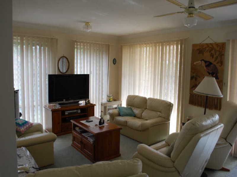 2 Ashmore Crescent, Kanahooka, Kanahooka - Thumbnail 4