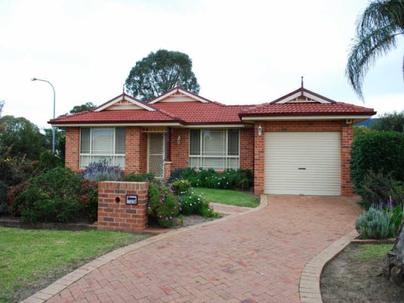 12 Amanda Place, Horsley, Horsley - Image 1