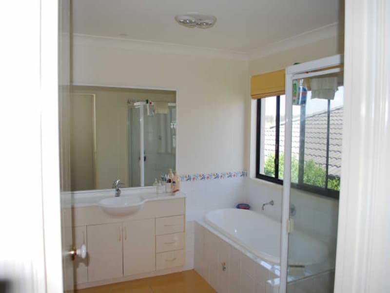 7 Helena Crescent, Horsley, Horsley - Thumbnail 3