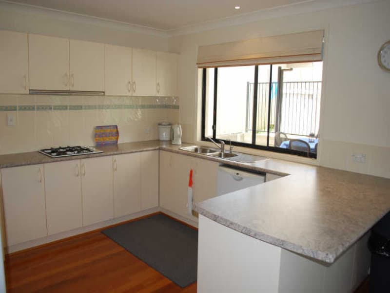 7 Helena Crescent, Horsley, Horsley - Thumbnail 4