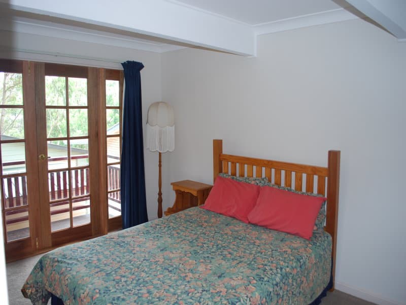 39 Ashley Avenue, Farmborough Heights, Farmborough Heights - Thumbnail 2