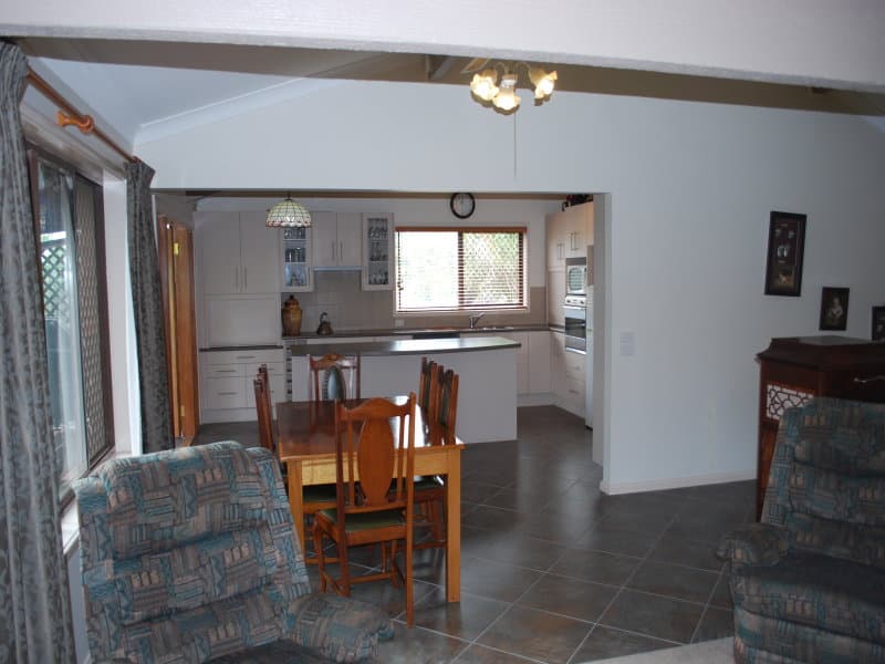 39 Ashley Avenue, Farmborough Heights, Farmborough Heights - Thumbnail 8