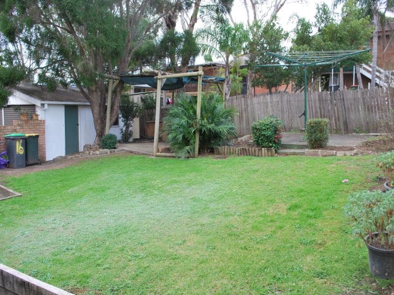 16 Deeson Place, Dapto, Dapto - Thumbnail 2