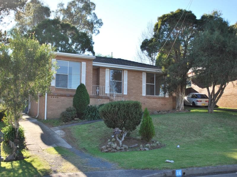 16 Deeson Place, Dapto, Dapto - Image 1