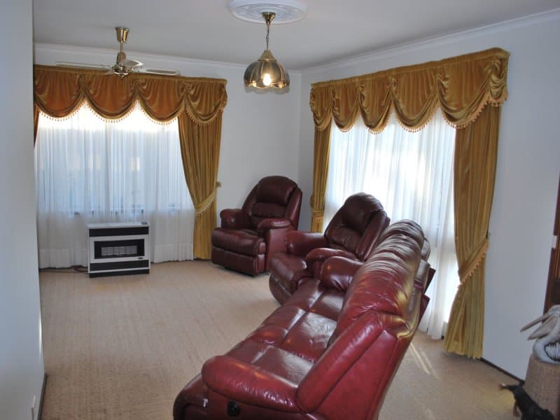 47 Windsor Crescent, Brownsville, Brownsville - Thumbnail 5
