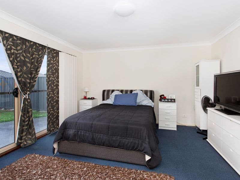 29 Athanlin Avenue, Haywards Bay, Haywards Bay - Thumbnail 7