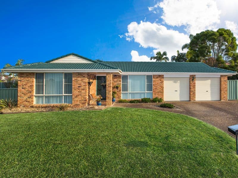 11 Throsby Avenue, Horsley, Horsley - Image 1