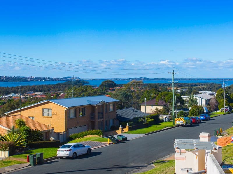 27 Tait Avenue, Kanahooka, Kanahooka - Thumbnail 2