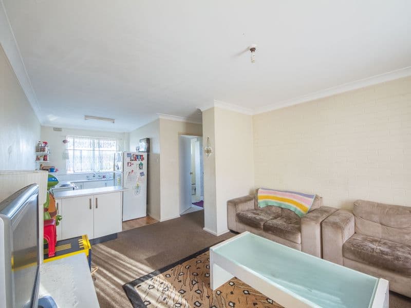 4/1 Denison Avenue, Barrack Heights, Barrack Heights - Image 1