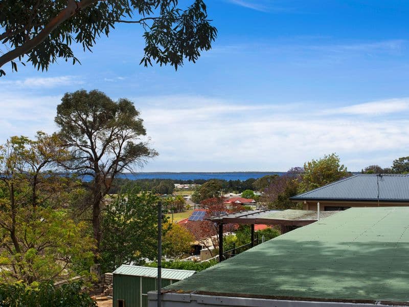 62 Edgeworth Avenue, Kanahooka, Kanahooka - Thumbnail 2