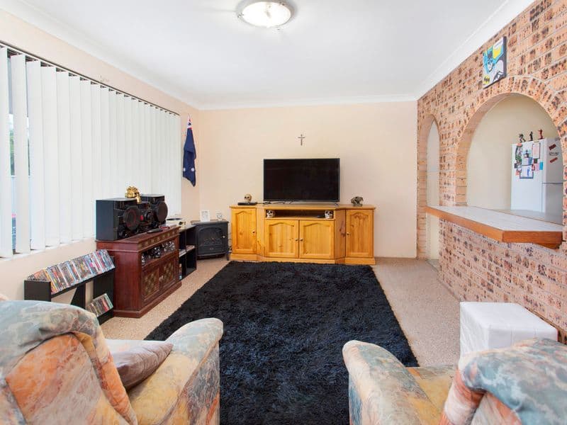 42 Palmer Avenue, Kanahooka, Kanahooka - Thumbnail 3