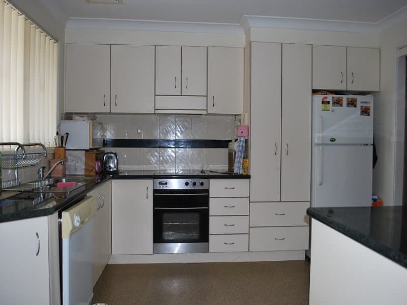 16 Rogers Avenue, Kanahooka, Kanahooka - Thumbnail 2