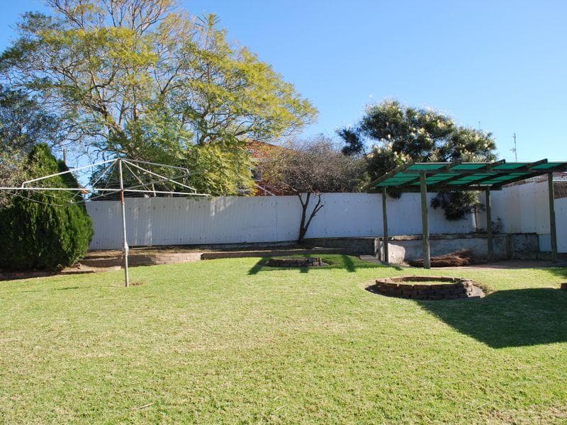 24 Laver Road, Dapto, Dapto - Thumbnail 2