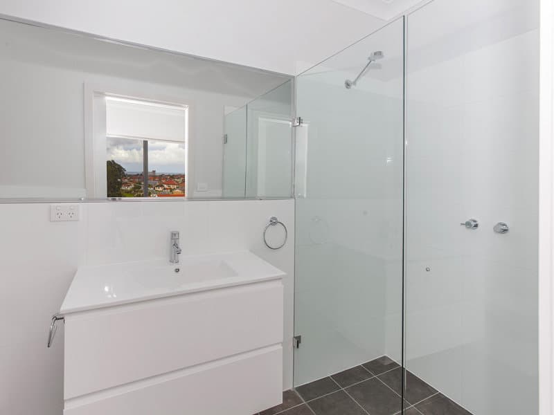 4 Hingston Close, Lake Heights, Lake Heights - Thumbnail 6