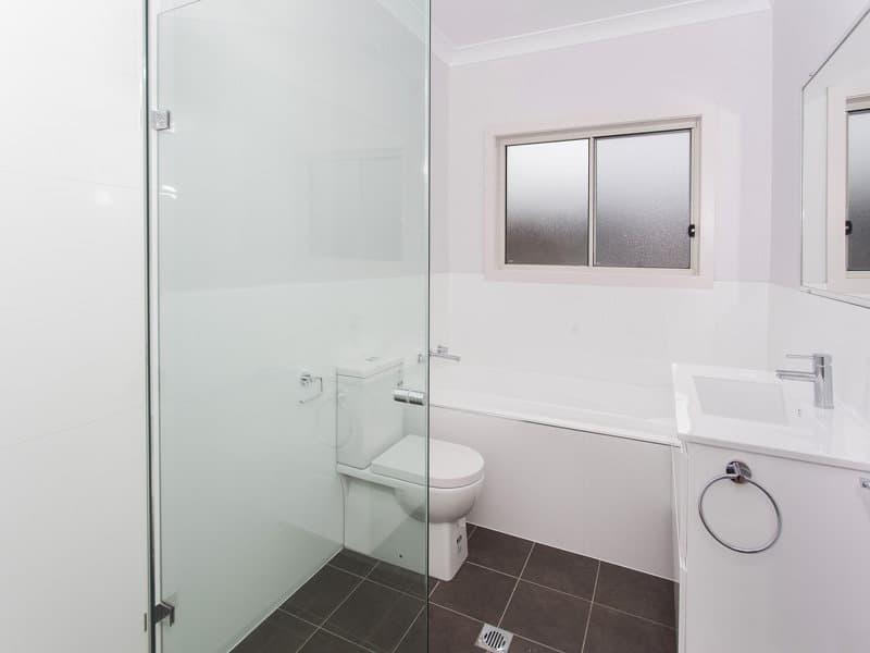 4 Hingston Close, Lake Heights, Lake Heights - Thumbnail 8