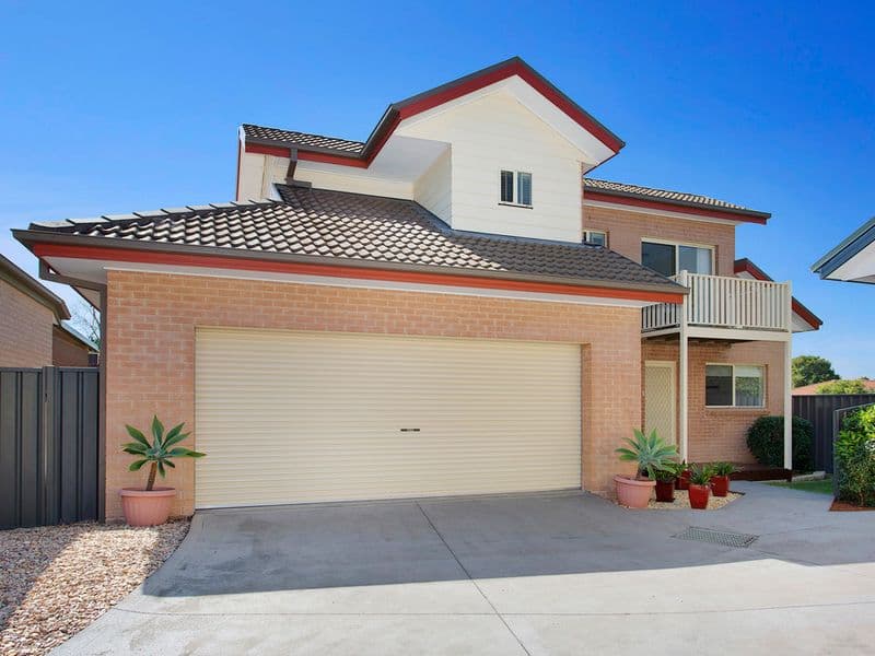 6/4 Forest Grove Drive, Kanahooka, Kanahooka - Image 1