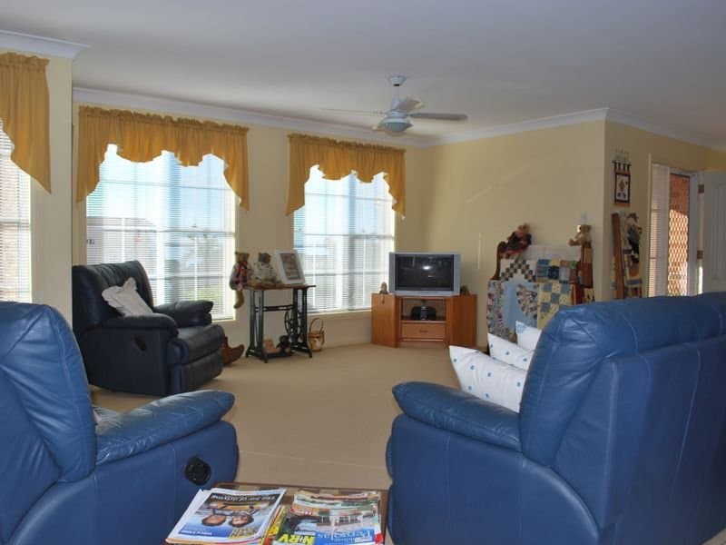 10 Orpheus Close, Kanahooka, Kanahooka - Thumbnail 4