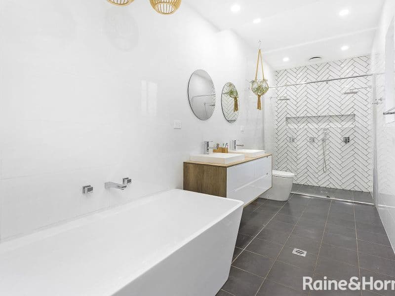 2 Deakin Street, Oak Flats, Oak Flats - Thumbnail 5