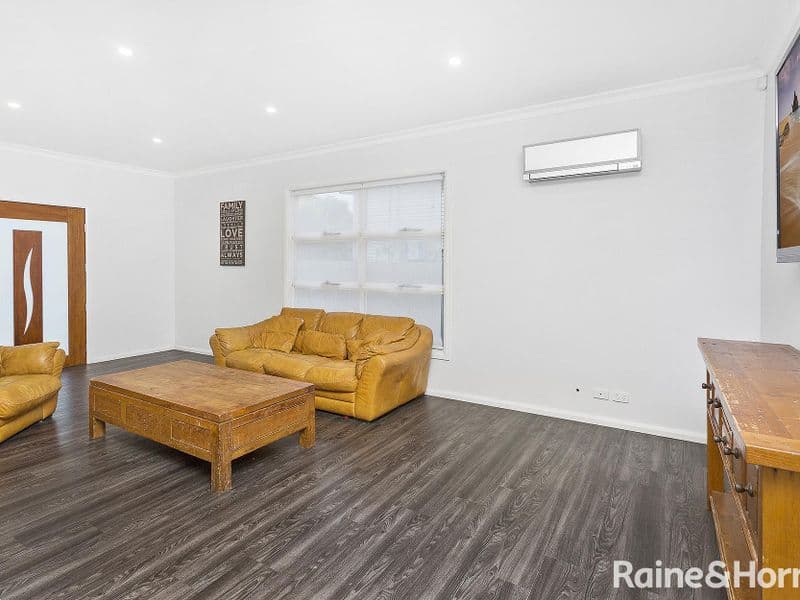 2 Deakin Street, Oak Flats, Oak Flats - Thumbnail 6