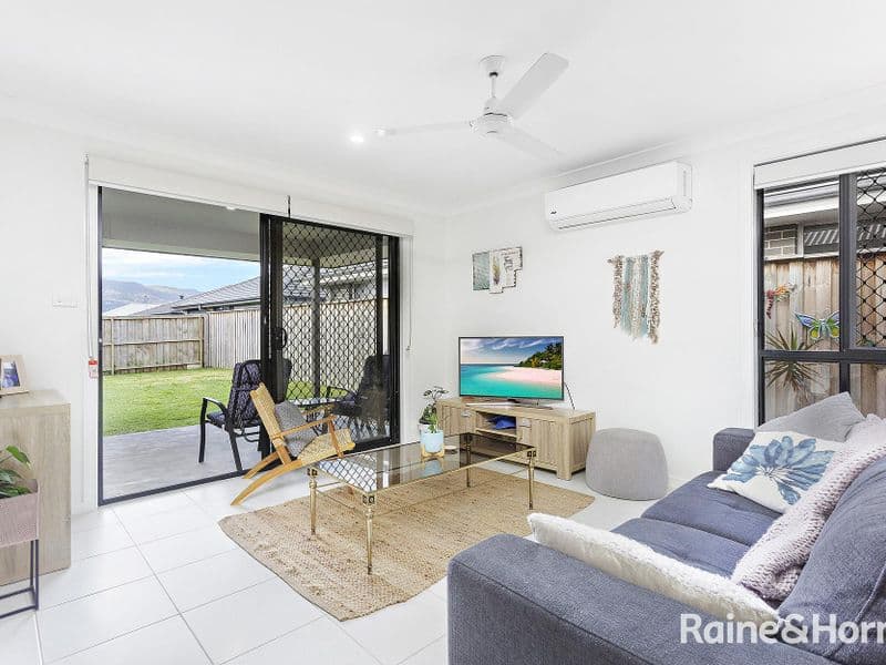 71 Alkira Circuit, Horsley, Horsley - Thumbnail 4