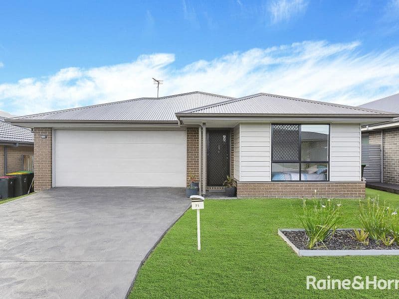 71 Alkira Circuit, Horsley, Horsley - Image 1