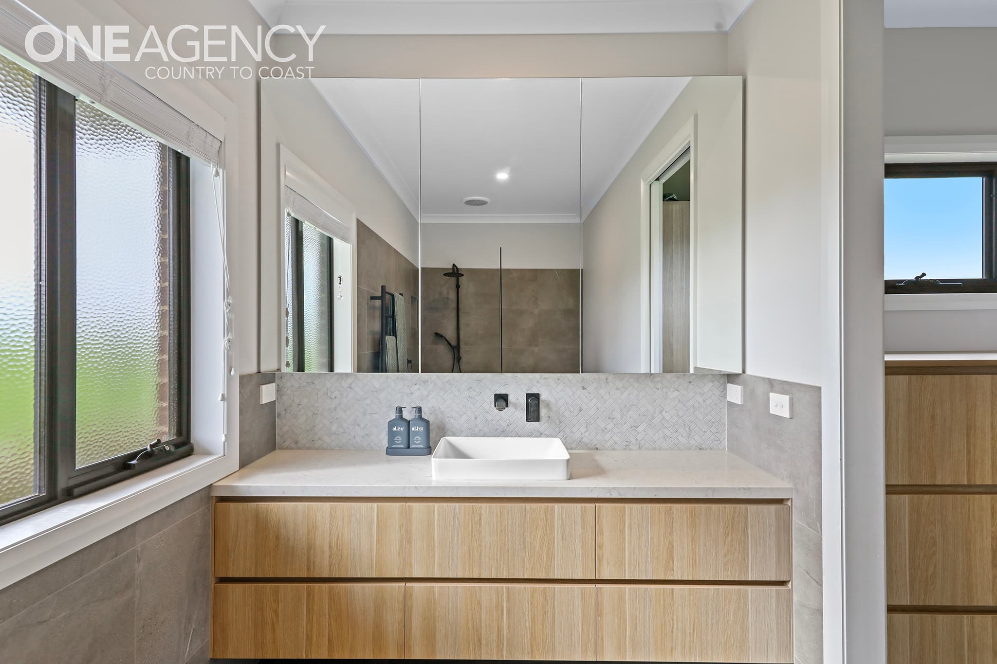 57 Wrights Road, Warragul South, Warragul South - Thumbnail 4