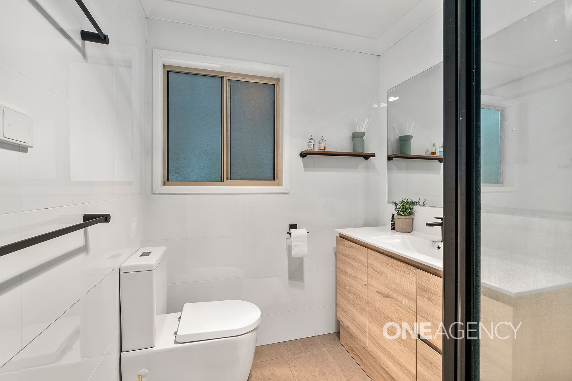 15 Kallaroo Road, Erowal Bay, Erowal Bay - Thumbnail 4