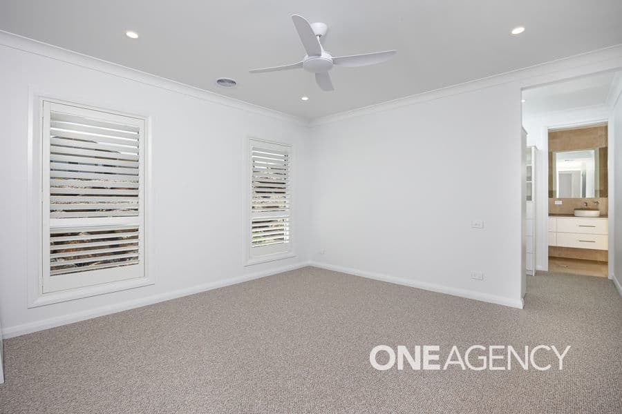 22 BENNELONG Crescent, Lloyd, Lloyd - Thumbnail 6