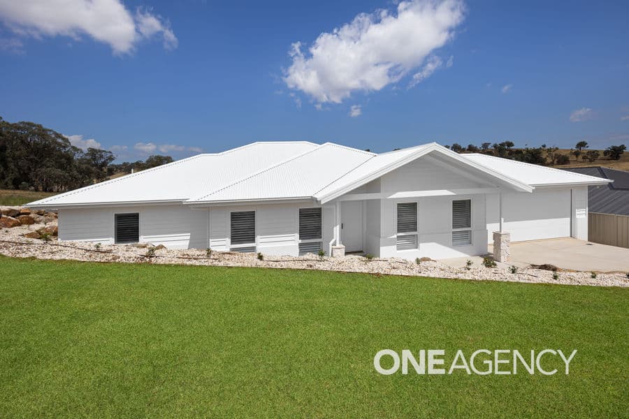 22 BENNELONG Crescent, Lloyd, Lloyd - Image 1